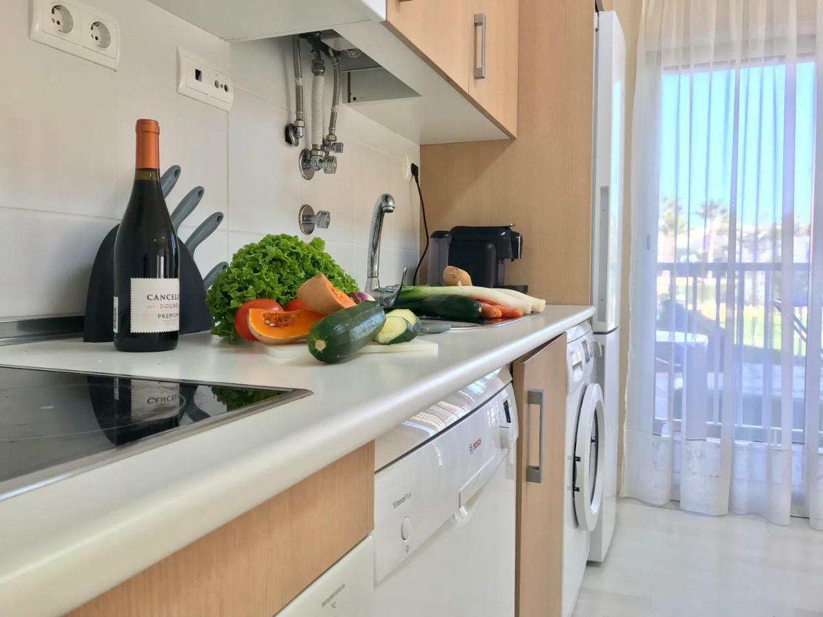 Litoral Mar Dream 17, Beach Front, Free Wi-Fi, Private Parking, Pool Portimão Exteriör bild