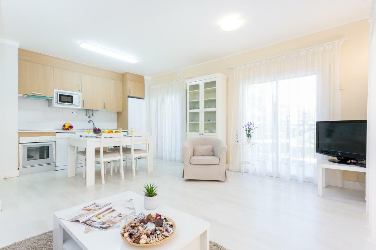 Litoral Mar Dream 17, Beach Front, Free Wi-Fi, Private Parking, Pool Portimão Exteriör bild